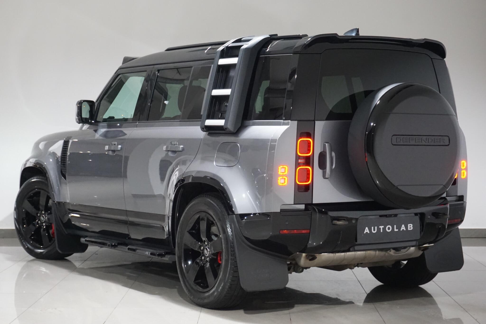 Land Rover Defender 110 2.0 P400e 15.4kWh X-Dynamic SE SUV 5dr Petrol Plug-in Hybrid Auto 4WD Euro 6 (s/s) (404 ps)